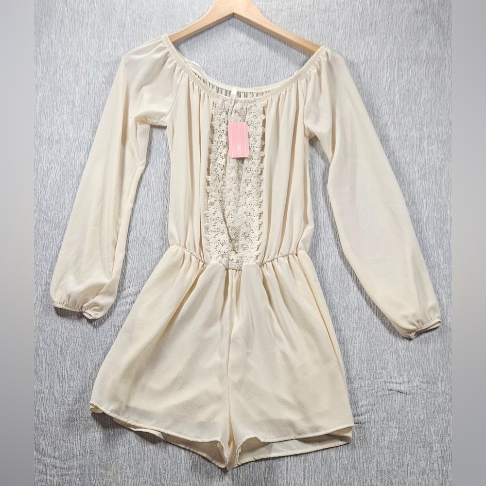 Sage Love Culture Cream Lace Accent Pajama Romper size small long sleeve